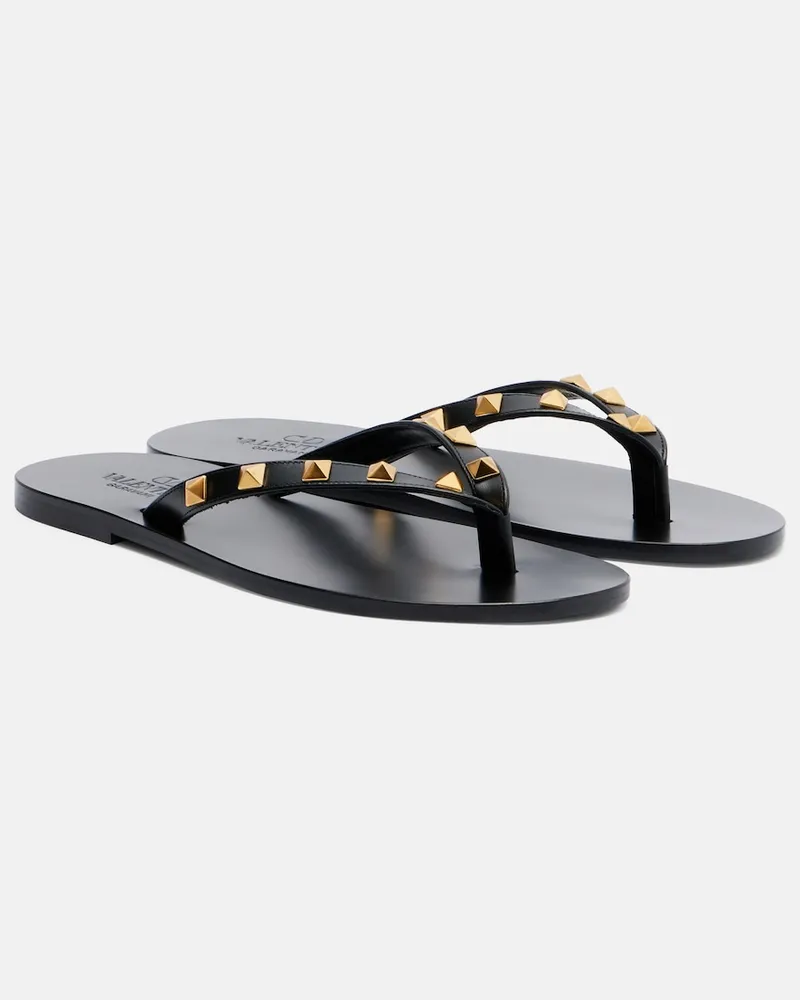 Valentino Garavani Sandalen Rockstud aus Leder Schwarz