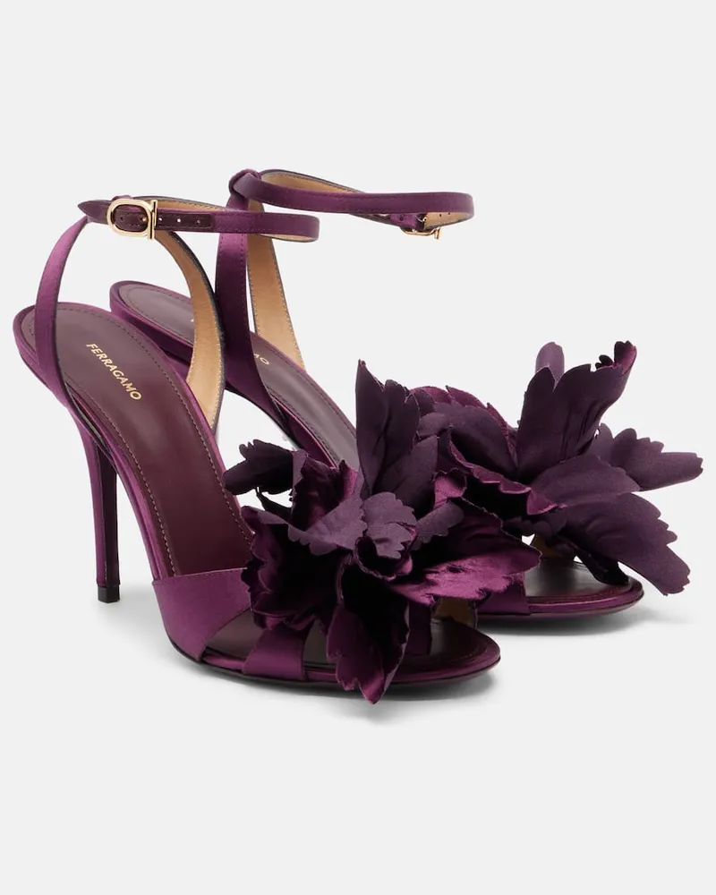 Ferragamo Sandalen Ghilly 95 aus Satin Violett