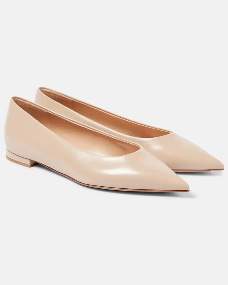 Gianvito Rossi Ballerinas aus Lackleder Beige