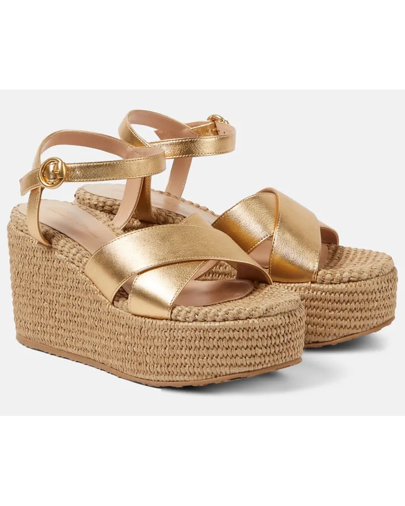 Gianvito Rossi Plateausandalen aus Metallic-Leder Gold