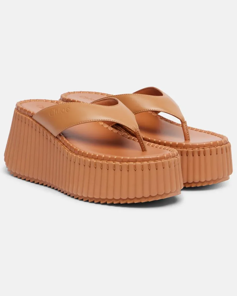 Chloé Chloé Wedge-Pantoletten Nama 80 aus Leder Braun