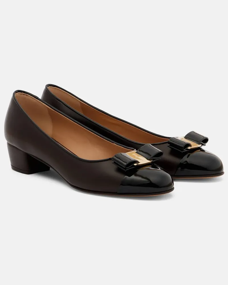 Ferragamo Pumps Vara aus Leder Braun