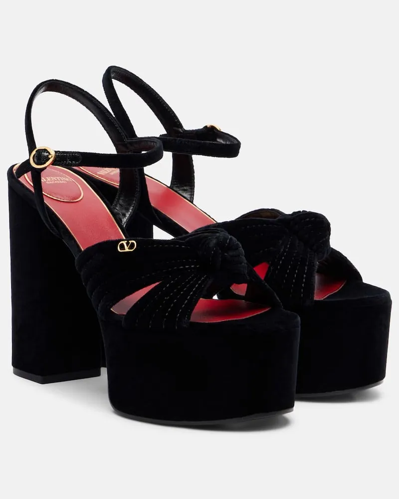 Valentino Garavani Plateausandalen Crasher 125 aus Samt Schwarz