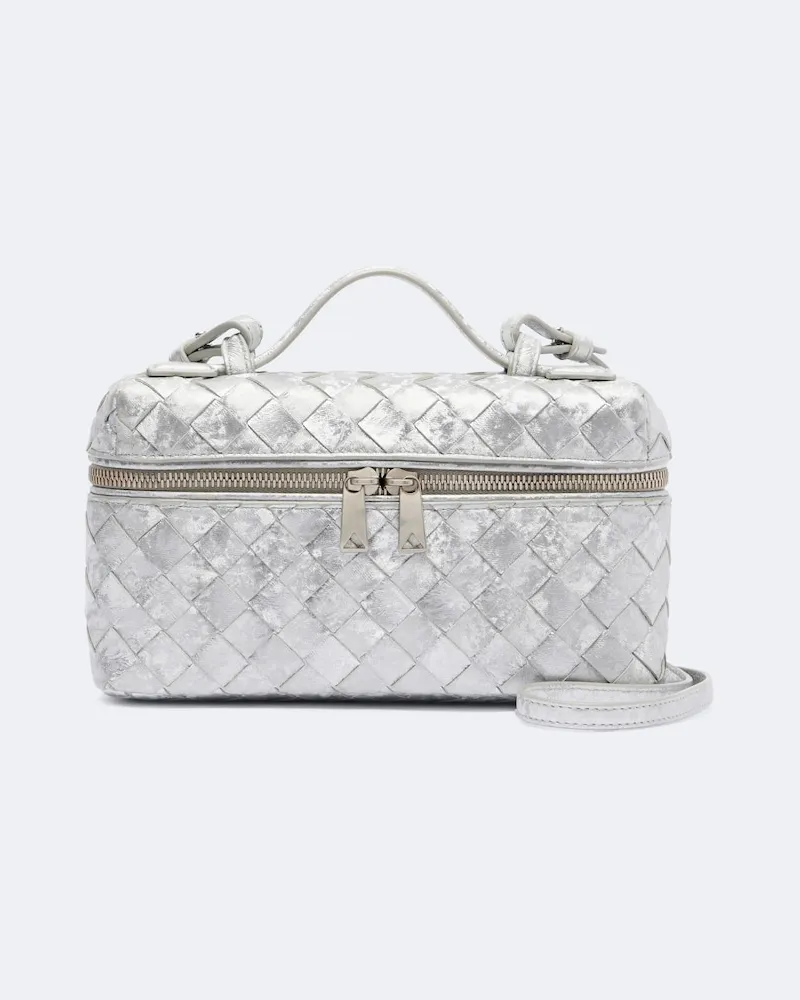 Bottega Veneta Schultertasche Bang Bang aus Metallic-Leder Silber