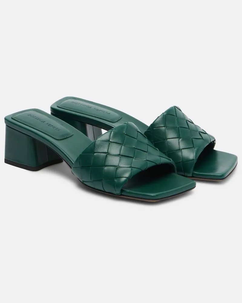 Bottega Veneta Pantoletten Parco aus Leder Grün
