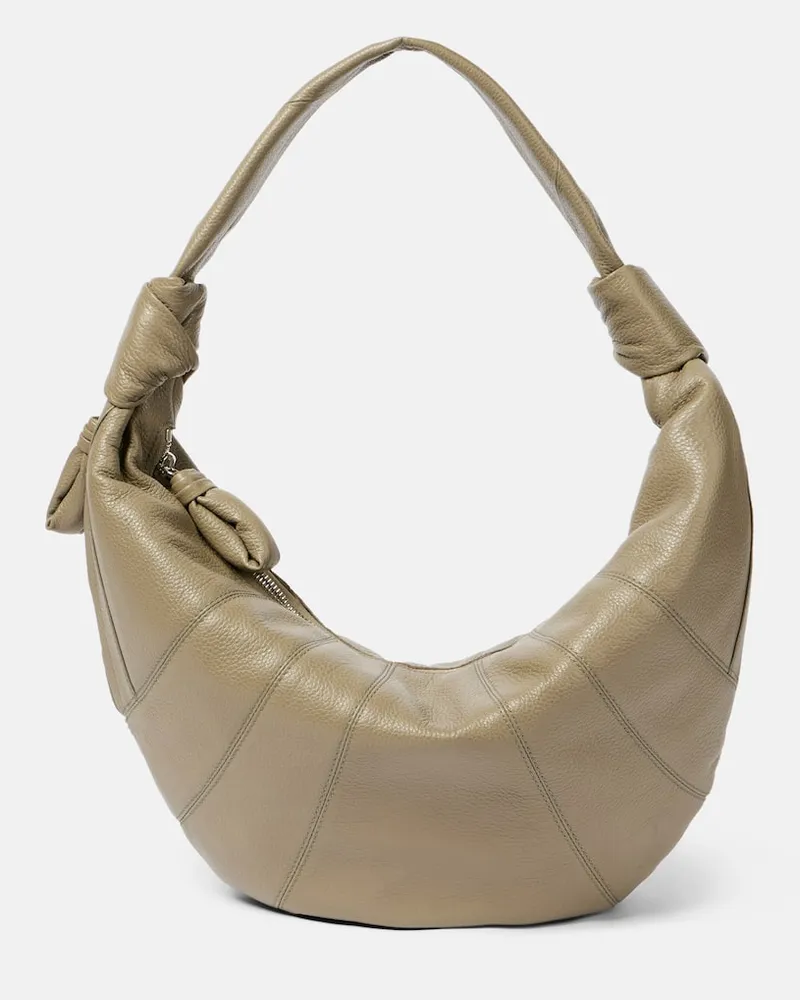 Christophe Lemaire Schultertasche Force Croissant aus Leder Grün