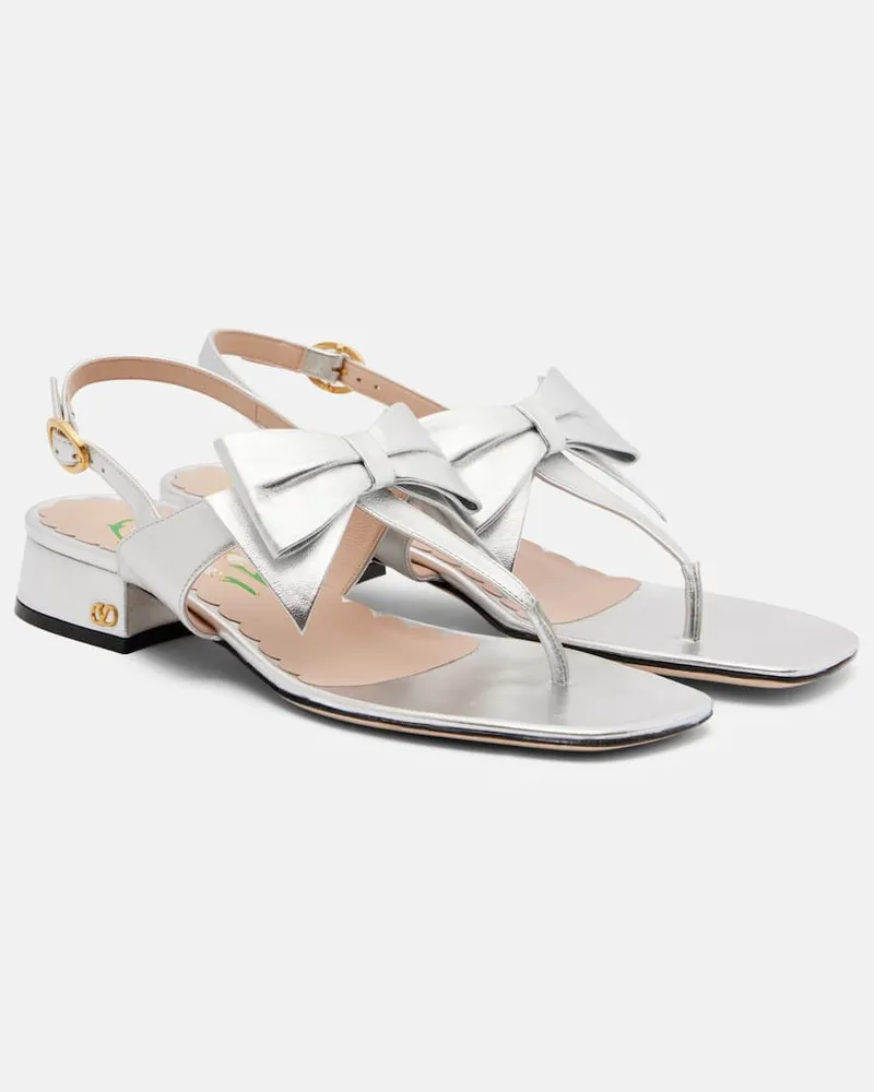 Valentino Garavani Sandalen Bowow 25 aus Metallic-Leder Silber