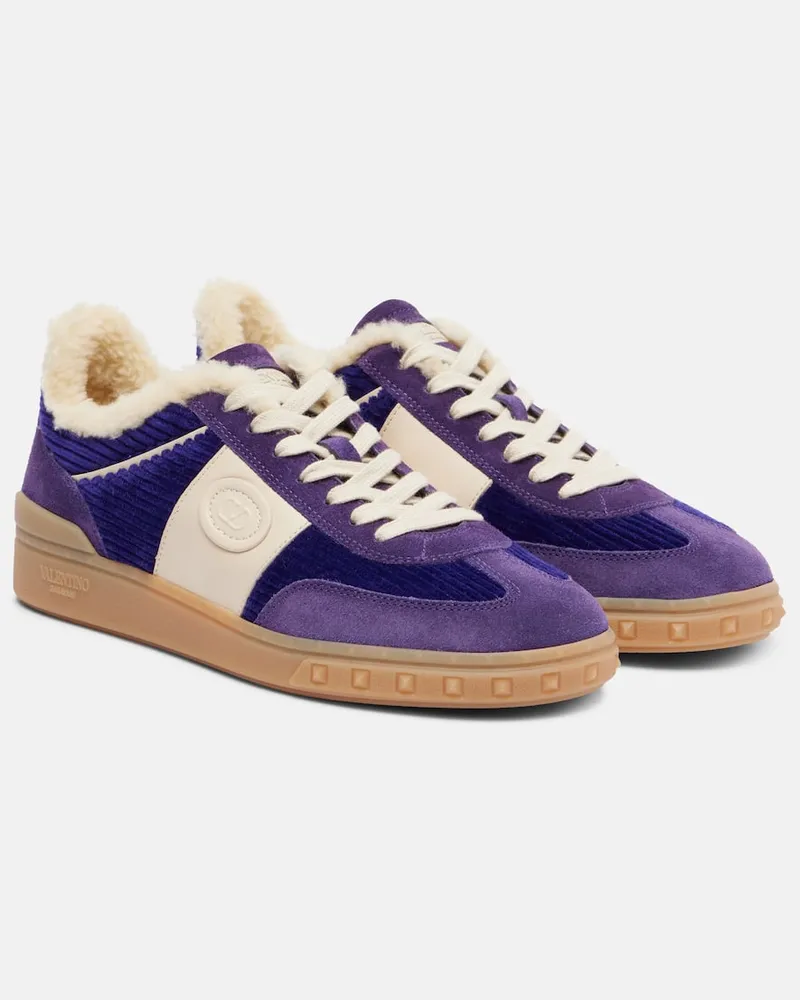 Valentino Garavani Sneakers Upvillage aus Veloursleder und Cord Violett