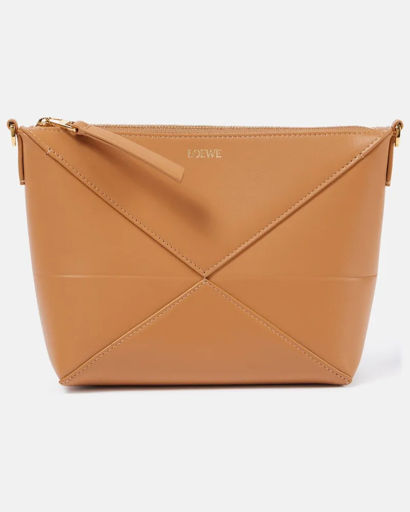 Loewe Schultertasche Puzzle Fold aus Leder Braun