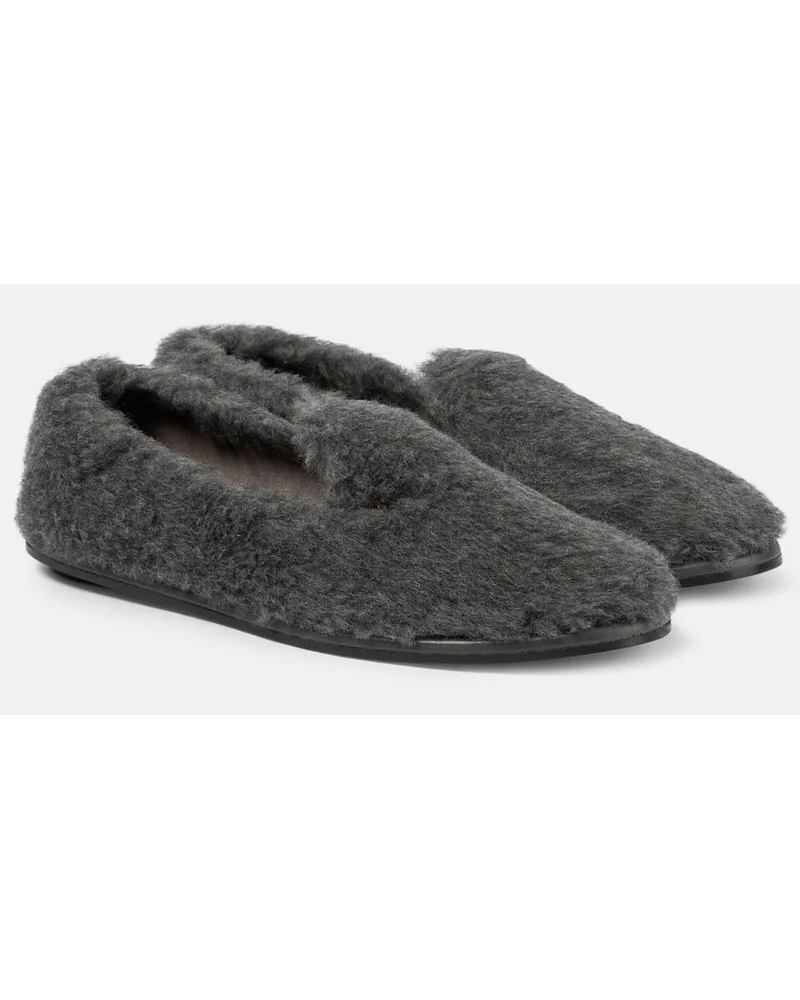 Max Mara Loafers Feliac aus Teddyfleece Grau