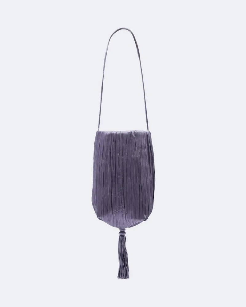 Posse Schultertasche Esme Small aus Satin Violett
