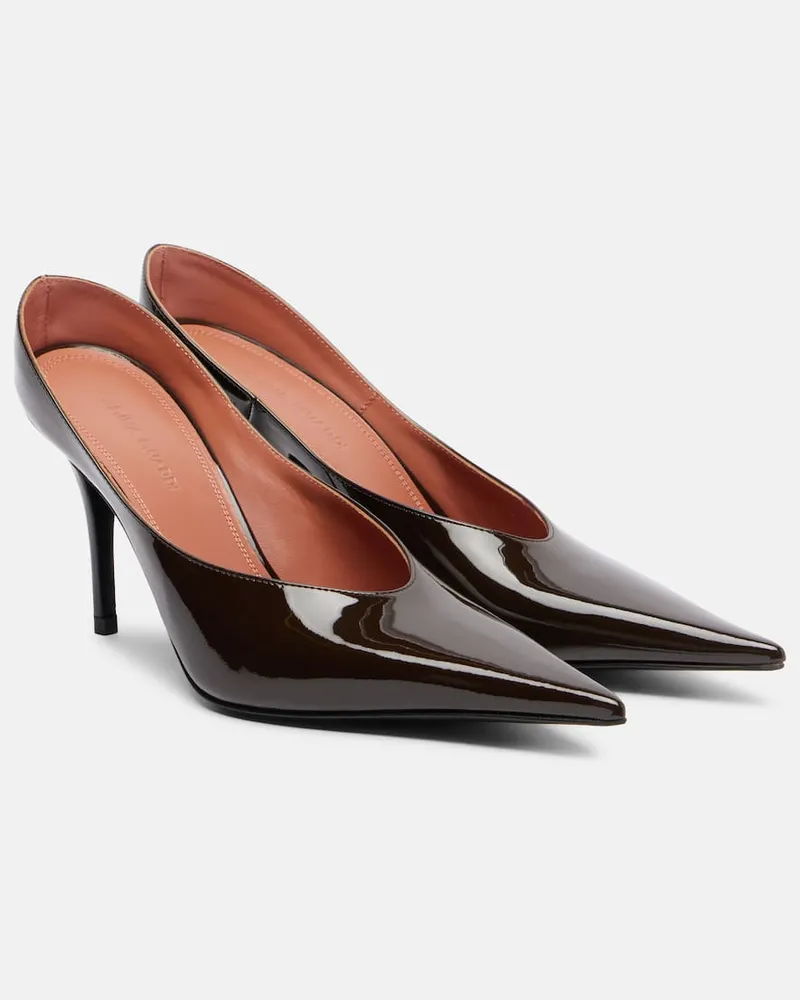 Amina Muaddi Pumps Anoke 90 aus Lackleder Braun