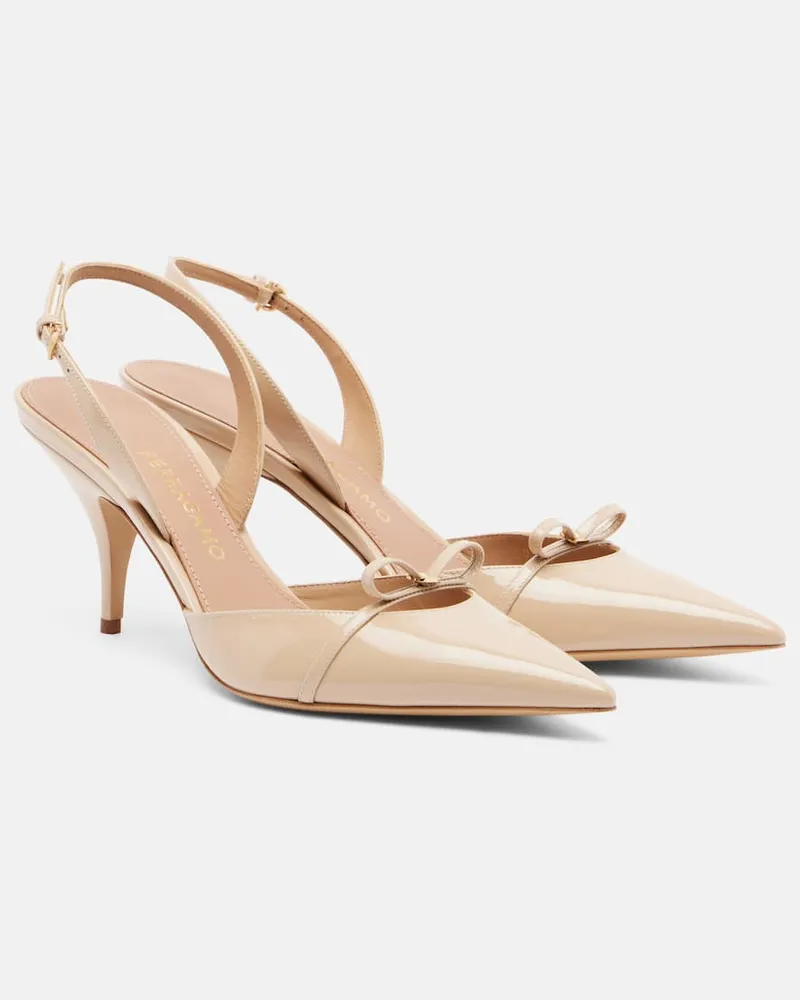 Ferragamo Slingback-Pumps aus Lackleder Beige