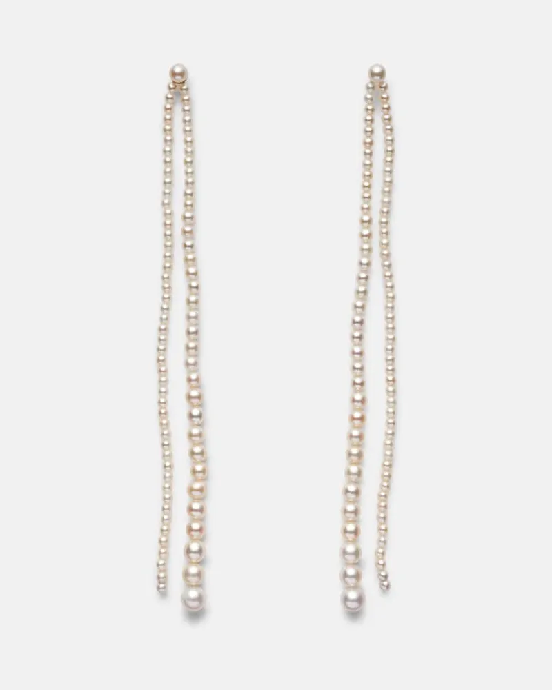 Sophie Bille Brahe Ohrringe Promenade De Perles aus Süßwasserperlen mit 14kt Gelbgold Weiß