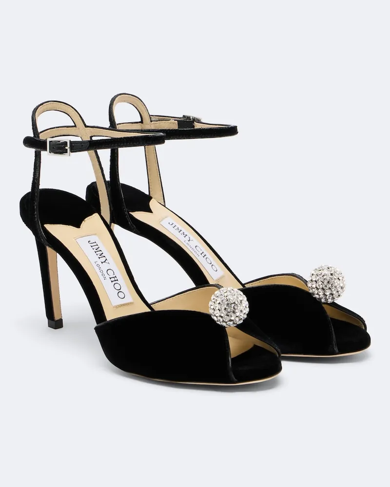 Jimmy Choo Sandalen Sacora aus Samt mit Kristallen Schwarz