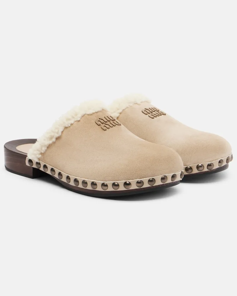 Miu Miu Clogs aus Veloursleder mit Shearling Beige