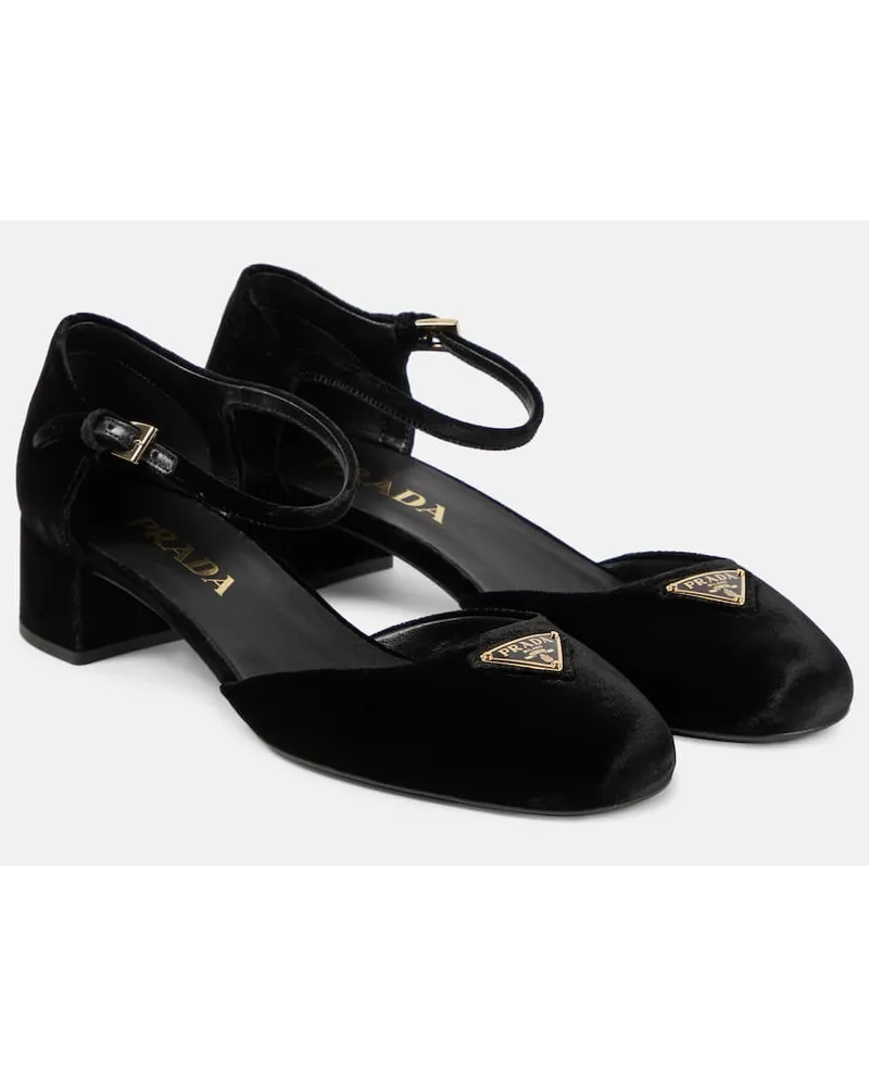 Prada Pumps aus Samt Schwarz