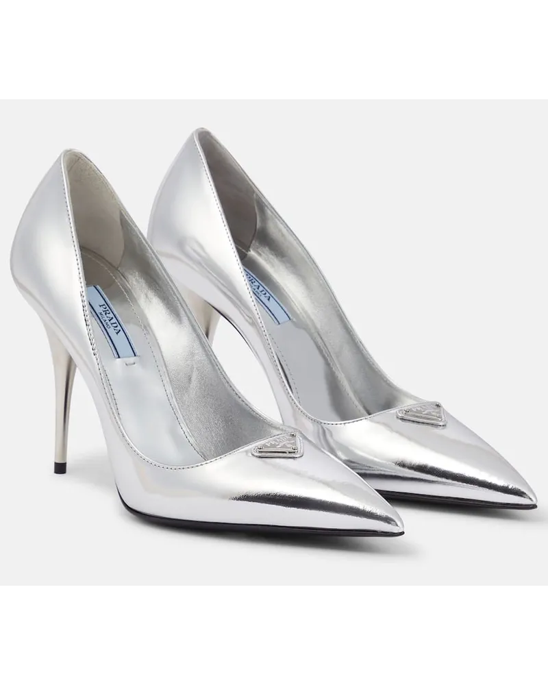 Prada Pumps aus Metallic-Leder Gold