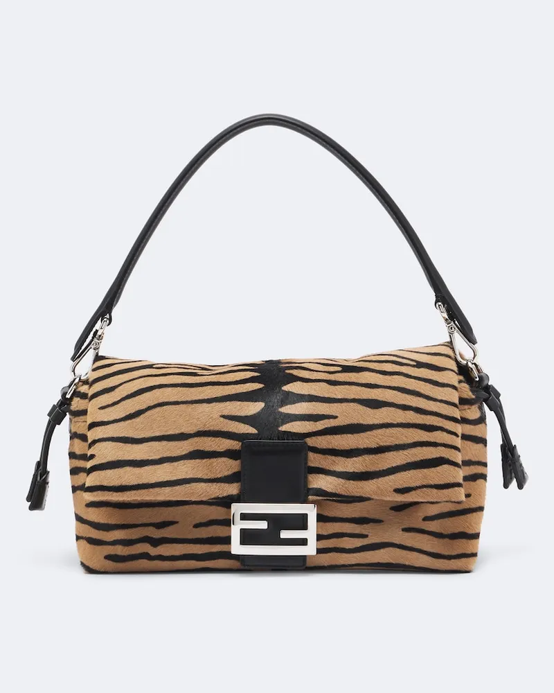 Fendi Schultertasche Baguette® Soft Medium aus Kalbshaar Braun