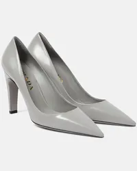 Prada Pumps aus Leder Grau