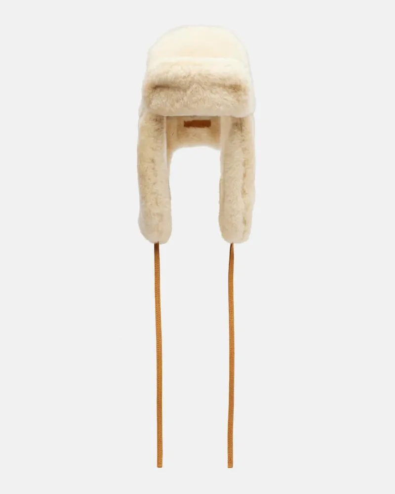 Jacquemus Mütze Chapka aus Shearling mit Leder Weiß