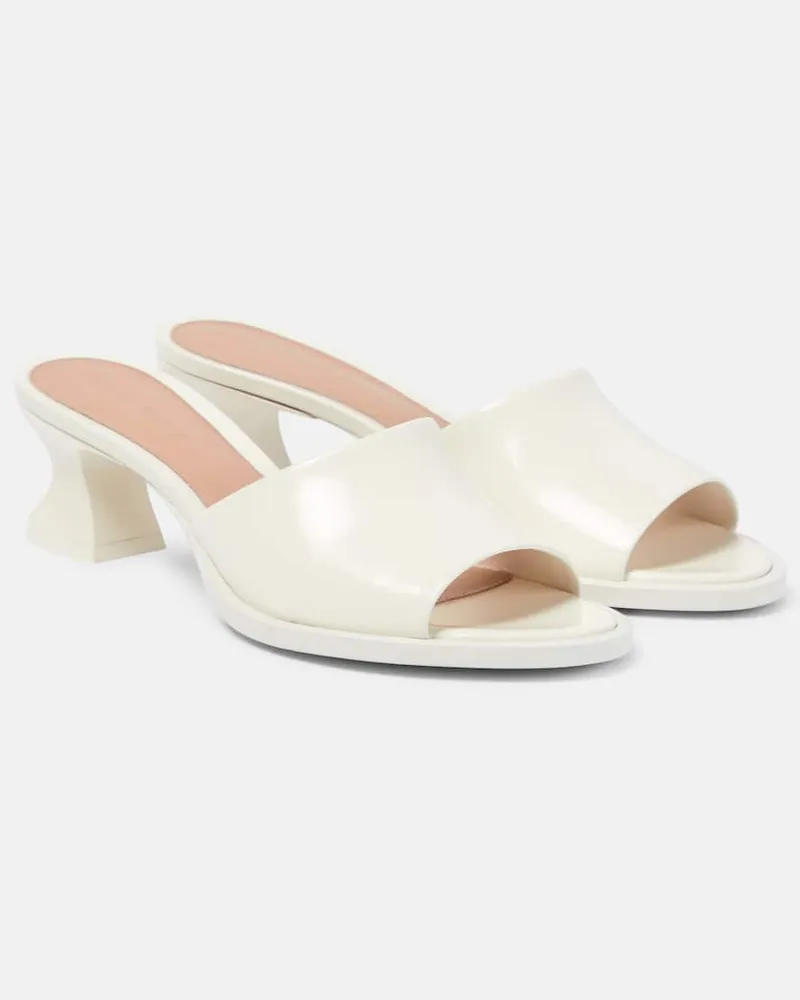 Bottega Veneta Pantoletten Cha Cha aus Leder Weiß
