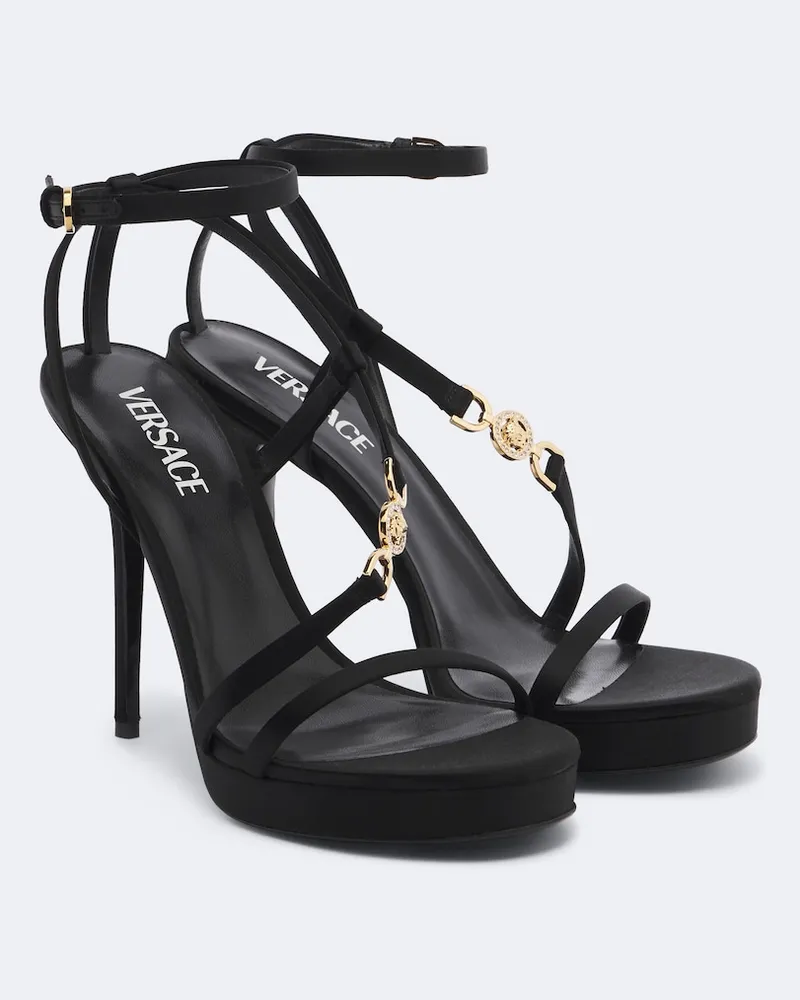 Versace Sandalen Medusa '95 aus Satin Schwarz