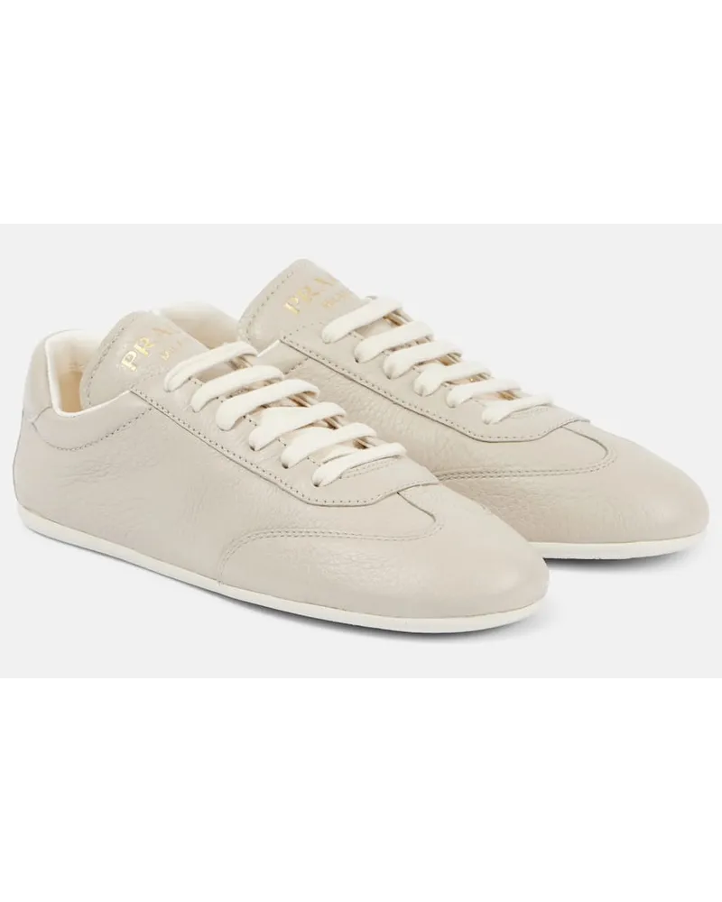 Prada Sneakers aus Leder Grau