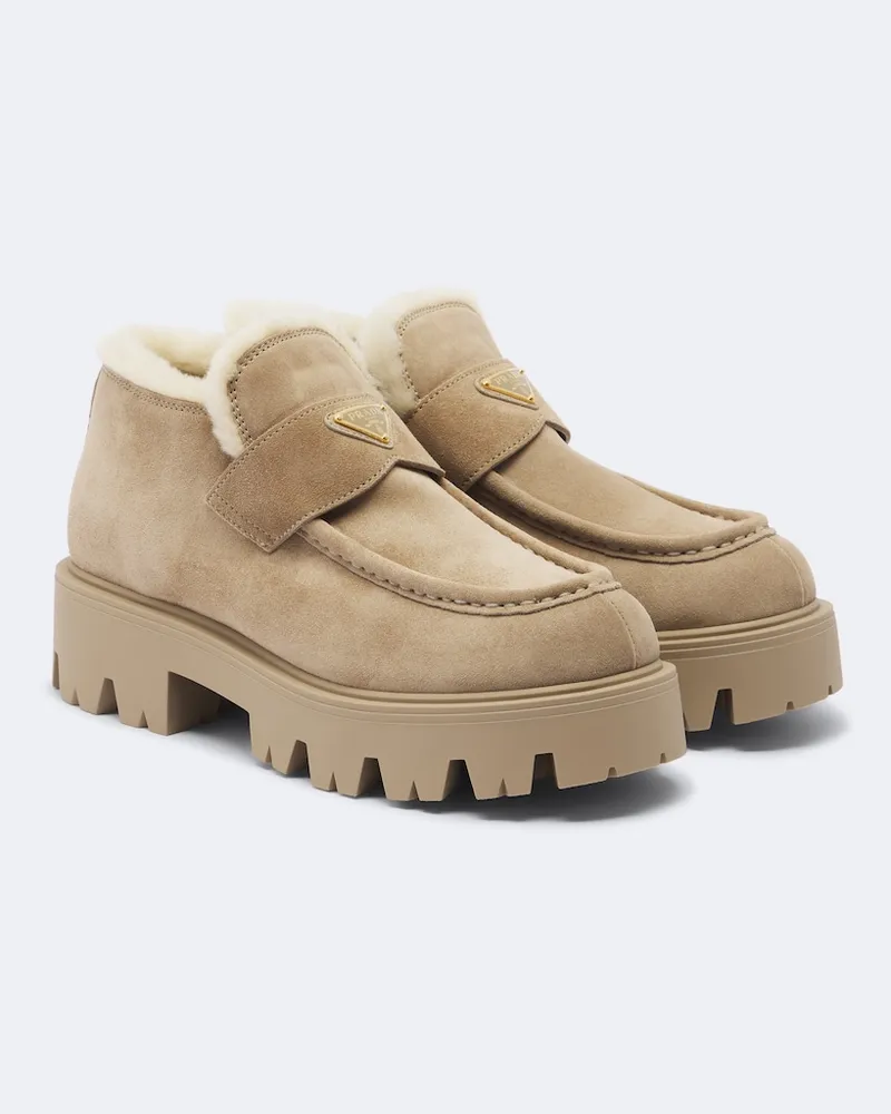 Prada Ankle Boots aus Veloursleder mit Shearling Beige