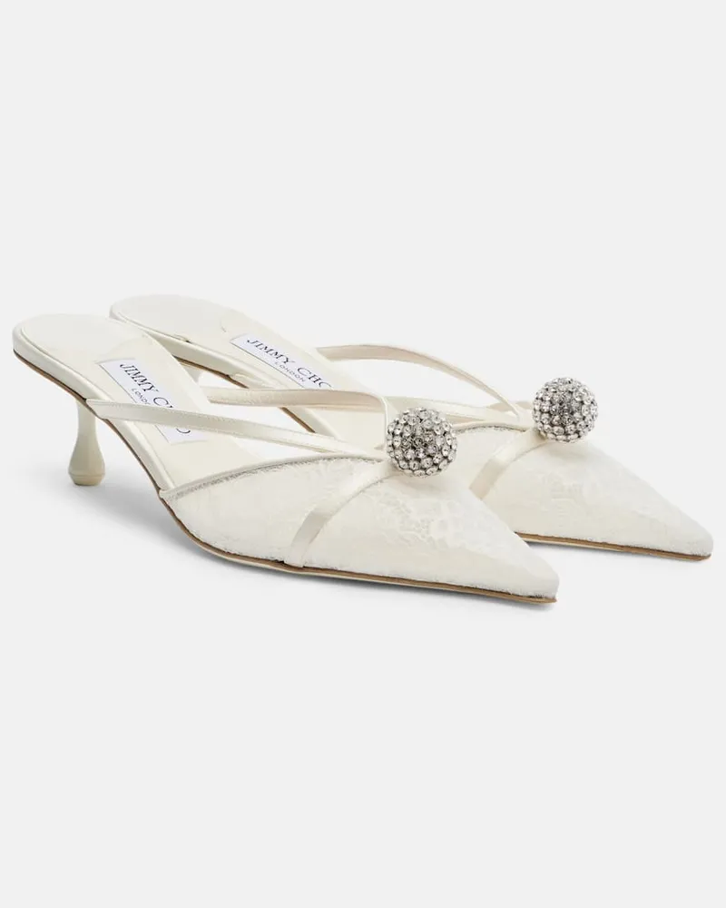 Jimmy Choo Mules Sana aus Spitze mit Kristallen Weiß