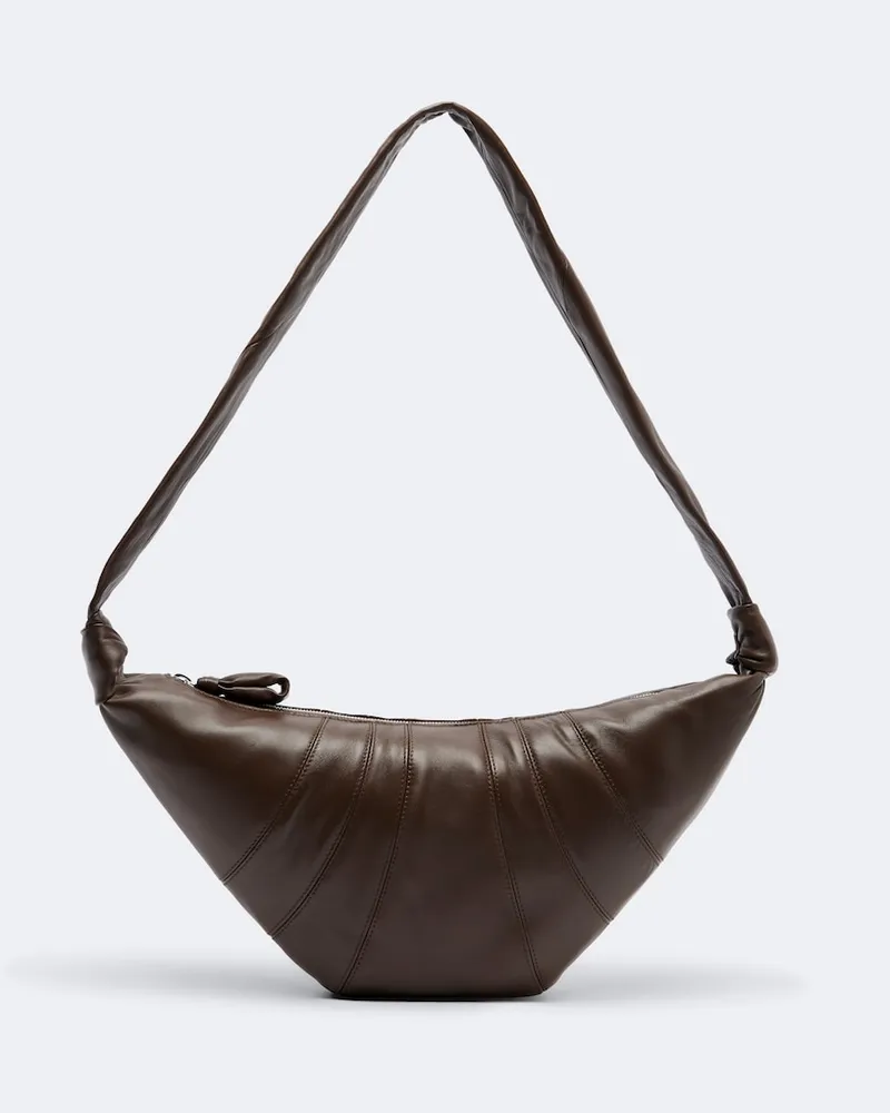 Christophe Lemaire Schultertasche Croissant Medium aus Leder Braun