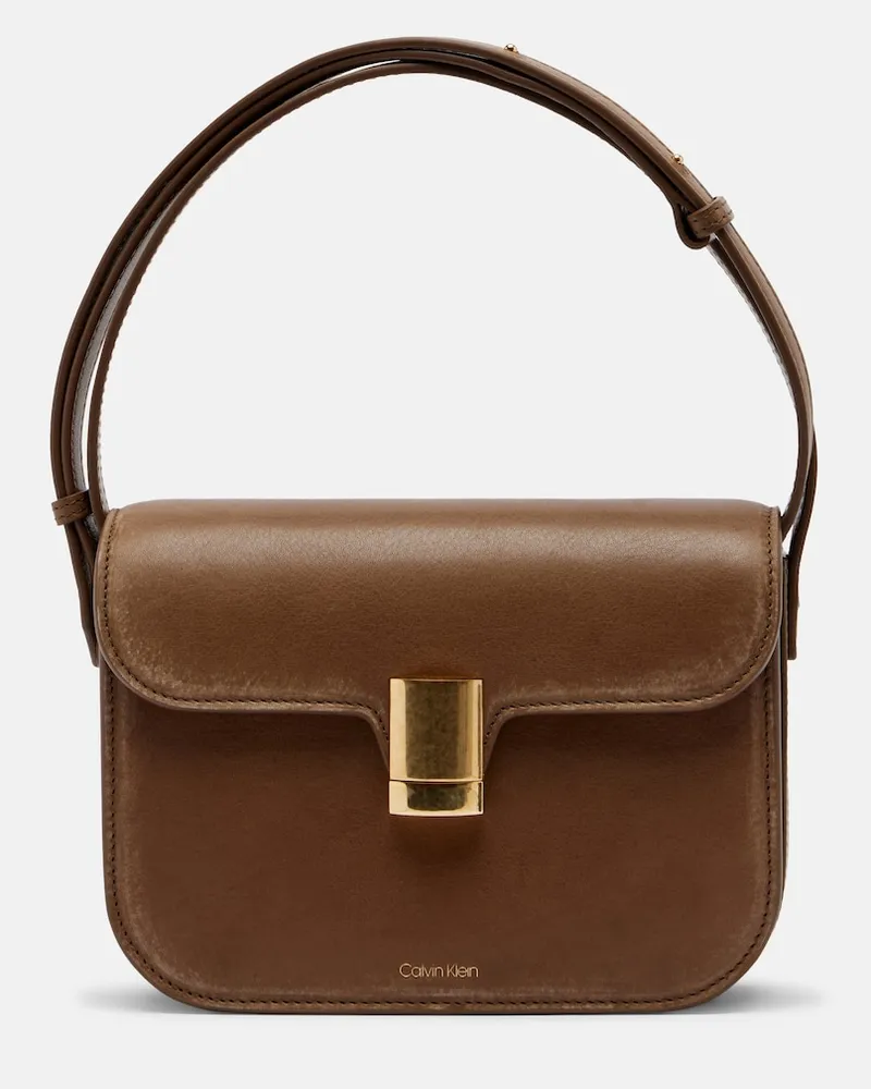 Calvin Klein Schultertasche Tilla Small aus Leder Braun