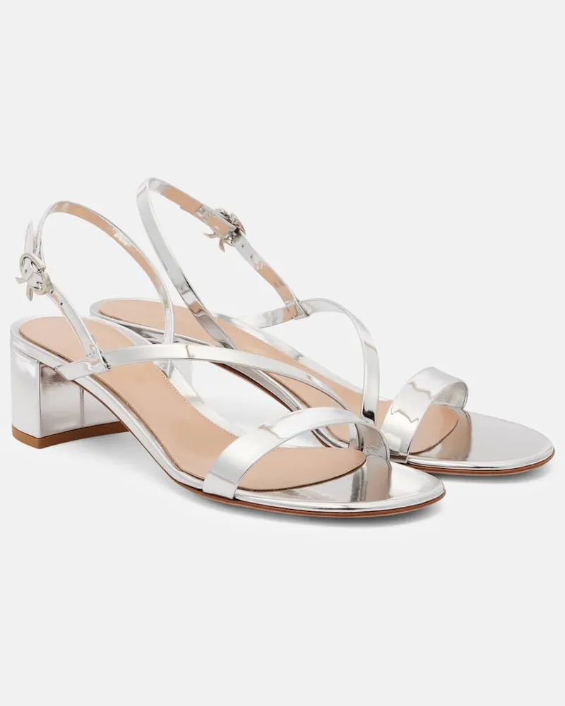 Gianvito Rossi Sandalen 45 aus Metallic-Leder Silber