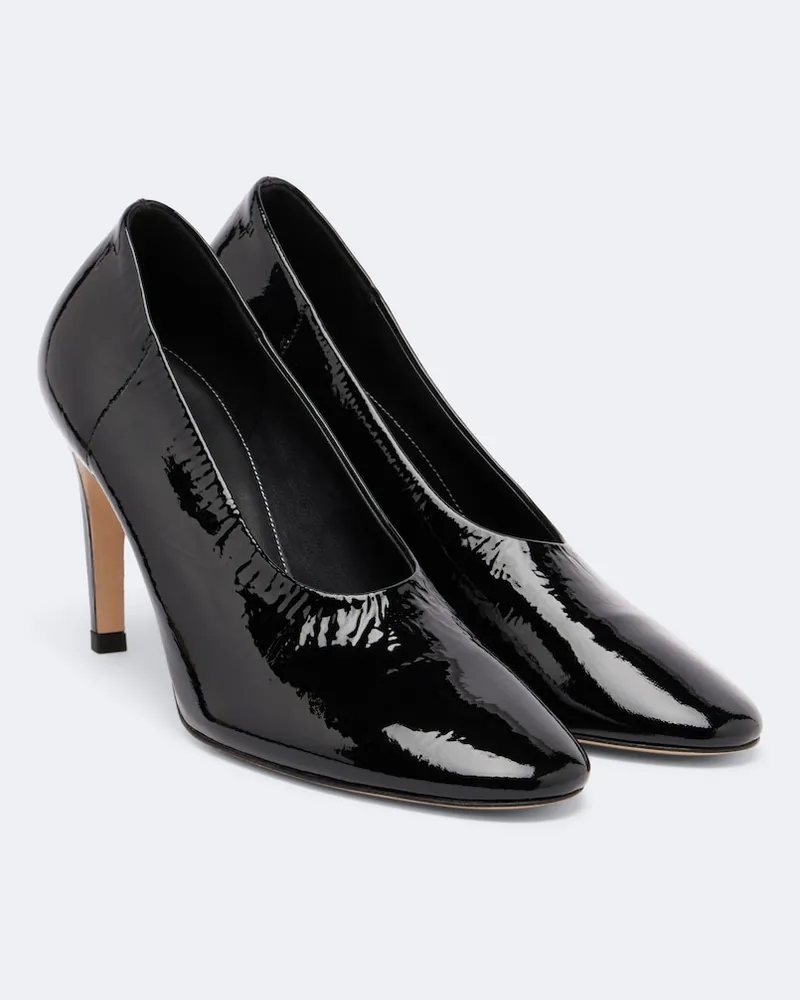 Totême Pumps Slip aus Lackleder Schwarz