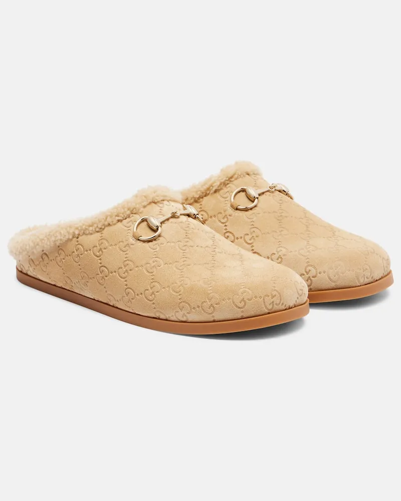 Gucci Clogs New Sol aus Veloursleder mit Shearling Beige