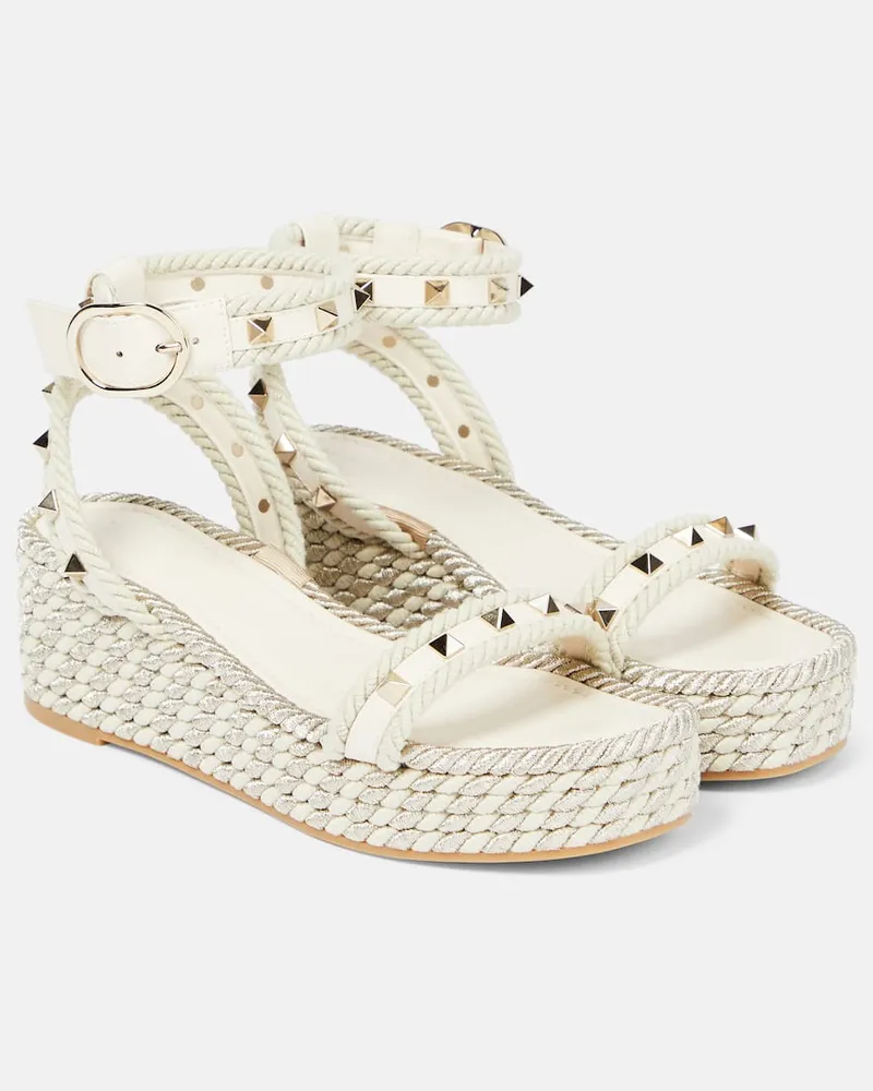 Valentino Garavani Plateausandalen Rockstud Torchon mit Leder Weiß