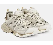 Sneakers Track