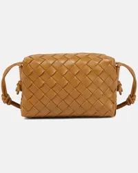 Bottega Veneta Schultertasche Loop Mini aus Leder Beige