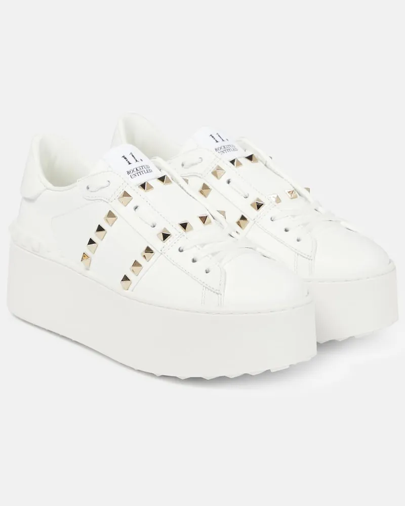 Valentino Garavani Plateau-Sneakers Rockstud Untitled aus Leder Weiß