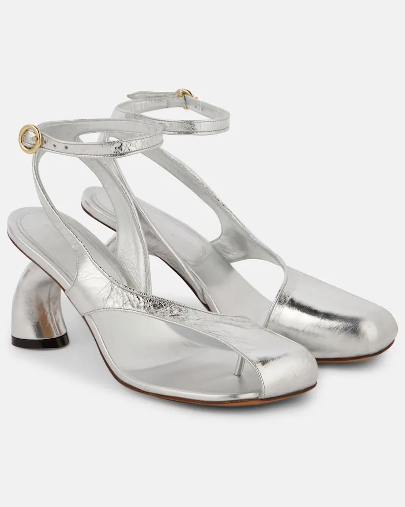 Dries van Noten Sandalen aus Metallic-Leder Silber