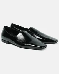 Totême Loafers Crinkled aus Leder Schwarz