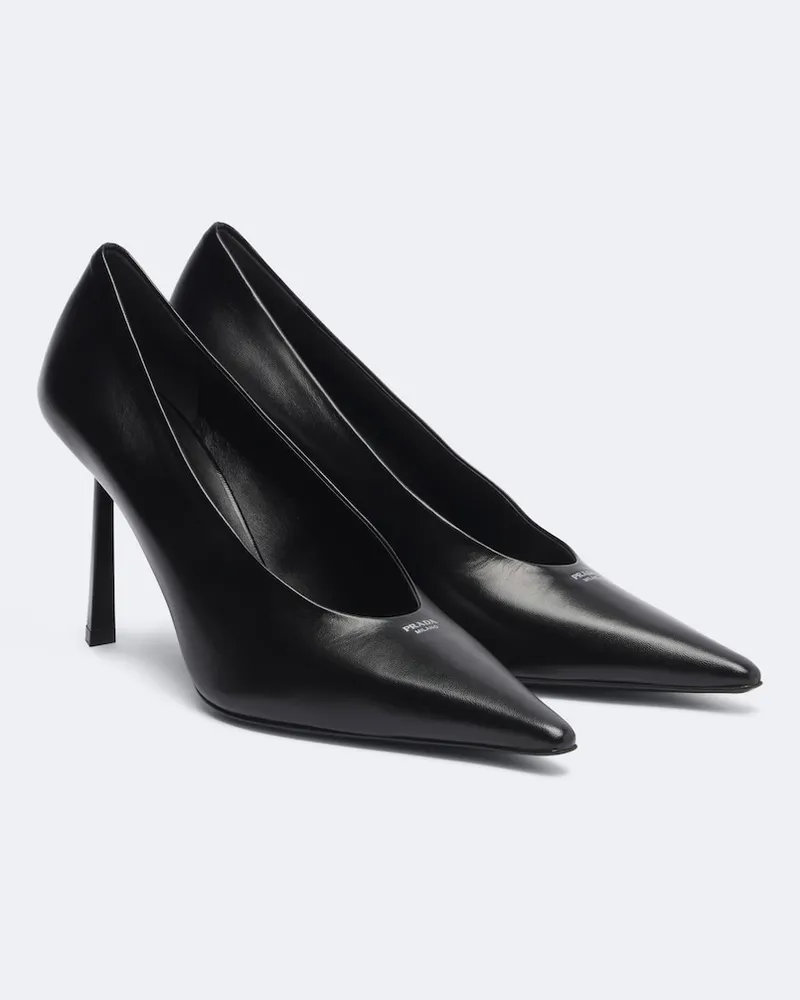 Prada Pumps aus Leder Schwarz