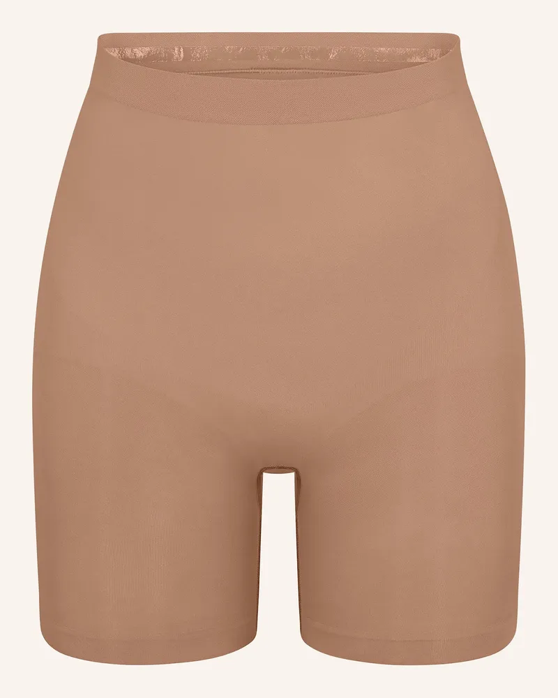SKIMS Shape-Slip Seamless Sculpt beige Sienna