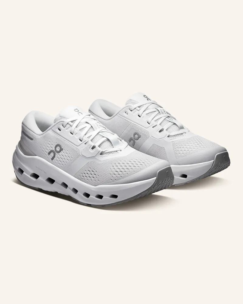 ON Laufschuhe CLOUDRUNNER 3 Hellgrau