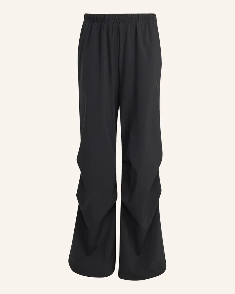 adidas FUTURE ICONS WIDE STRETCH WOVEN HOSE Schwarz