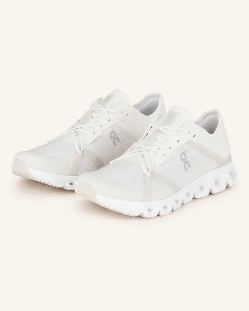 ON Fitnessschuhe CLOUD X 4 AD Weiss