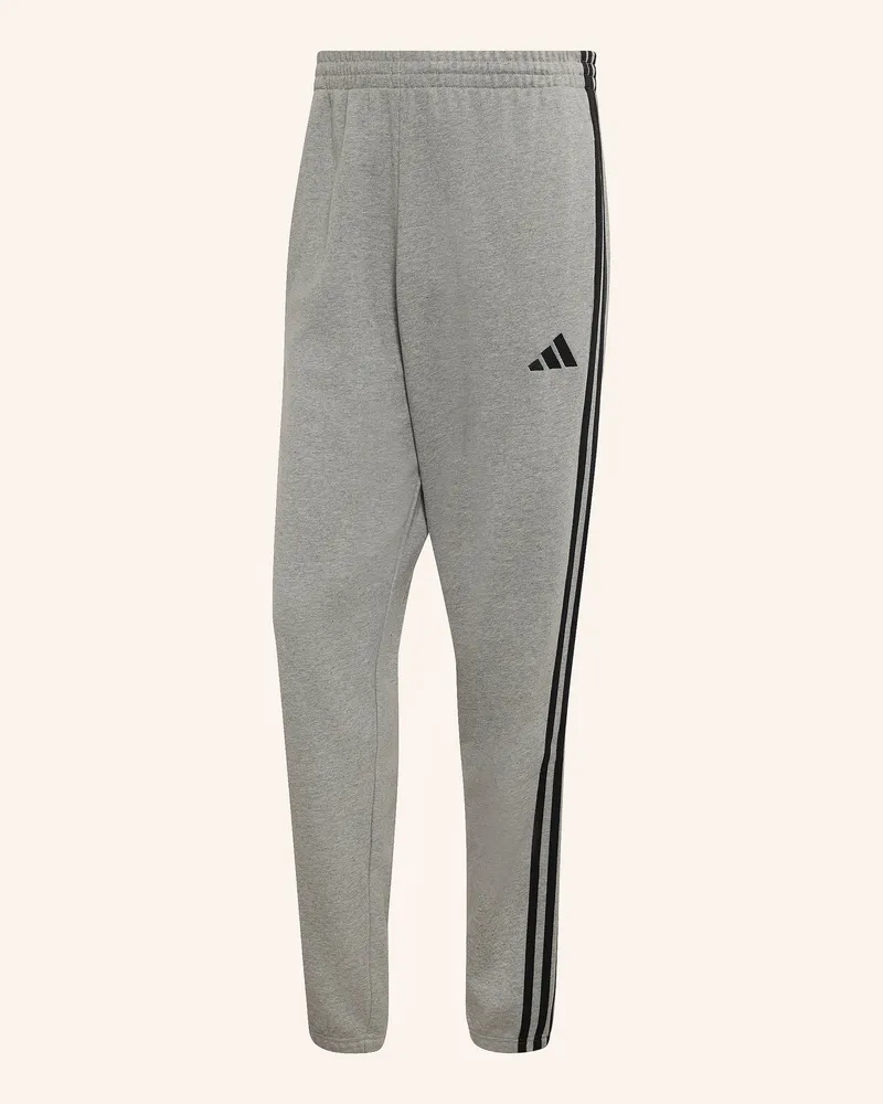adidas Sweatpants Essentials 3-Stripes grau Hellgrau
