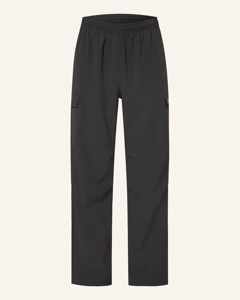 New Balance Cargohose Regular Fit schwarz Schwarz