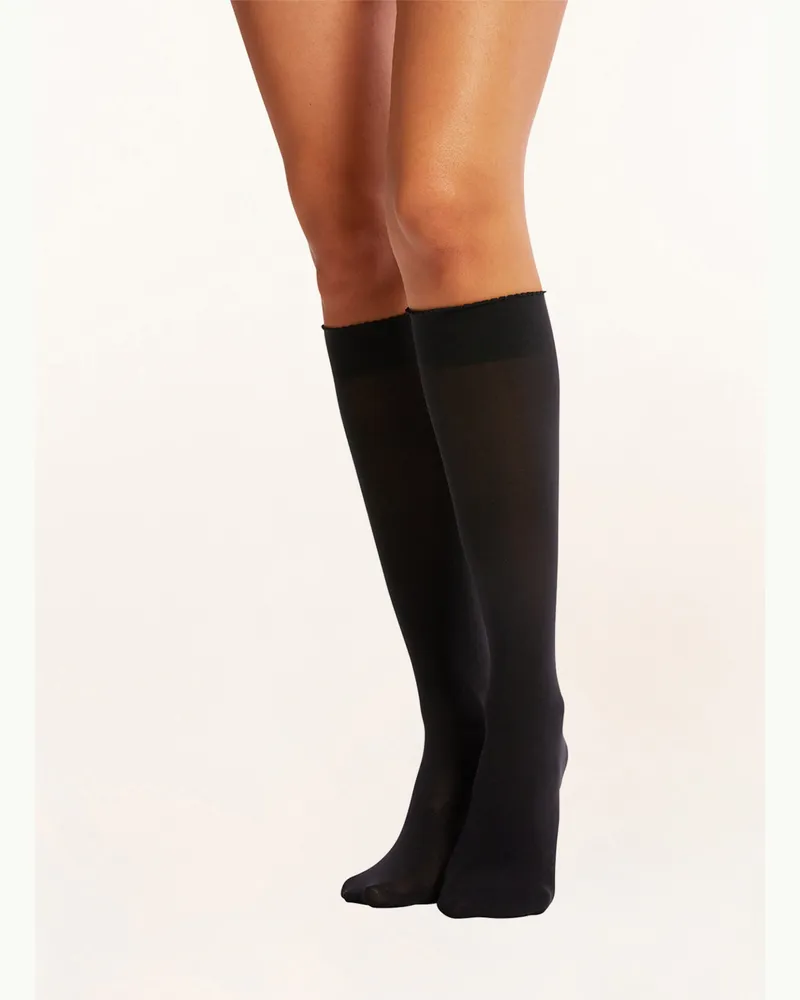 Wolford Fein-Kniestrümpfe VELVET DE LUXE 7005