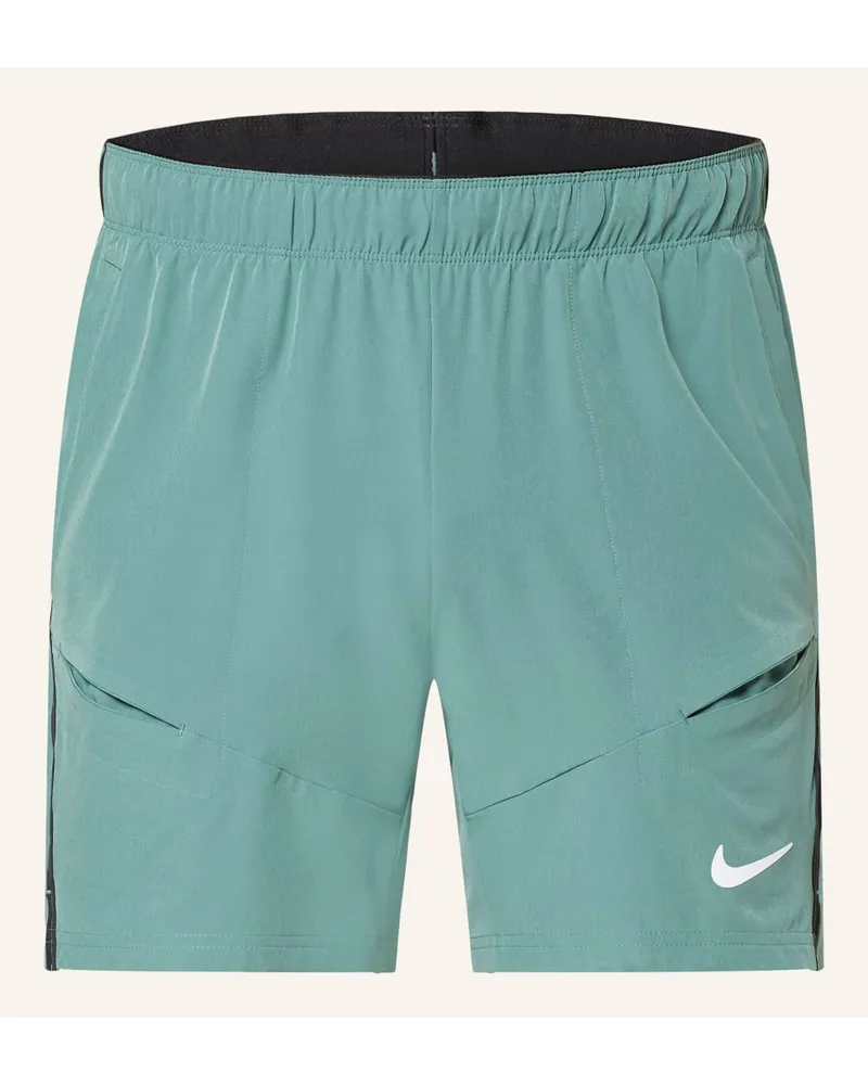 Nike Tennisshorts COURT ADVANTAGE Gruen